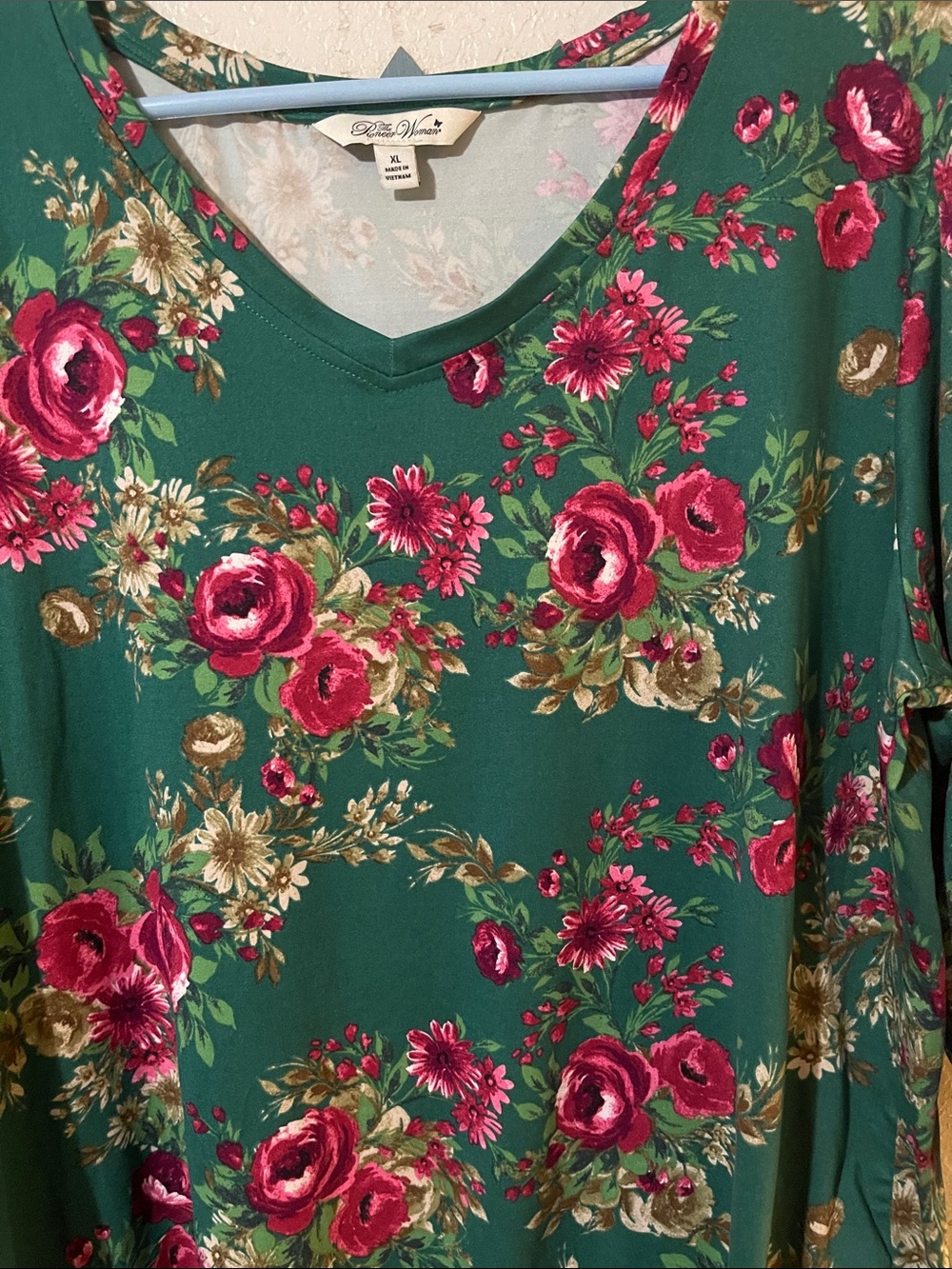 The Pioneer Woman Green Floral V-Neck Blouse with Pink Blooms - Picture 3 of 4
